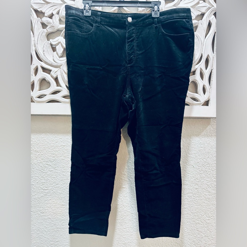LOFT Black Corduroy Curvy High Waist Slinny Pants - Picture 4 of 10